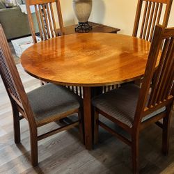 Craftsman Style Dining And 4 Chairs $100