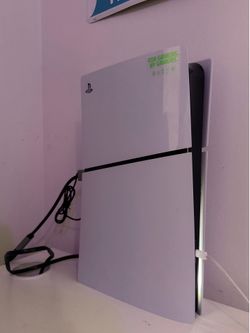 Ps5 + Gaming Monitor + 2 Controllers + Headset