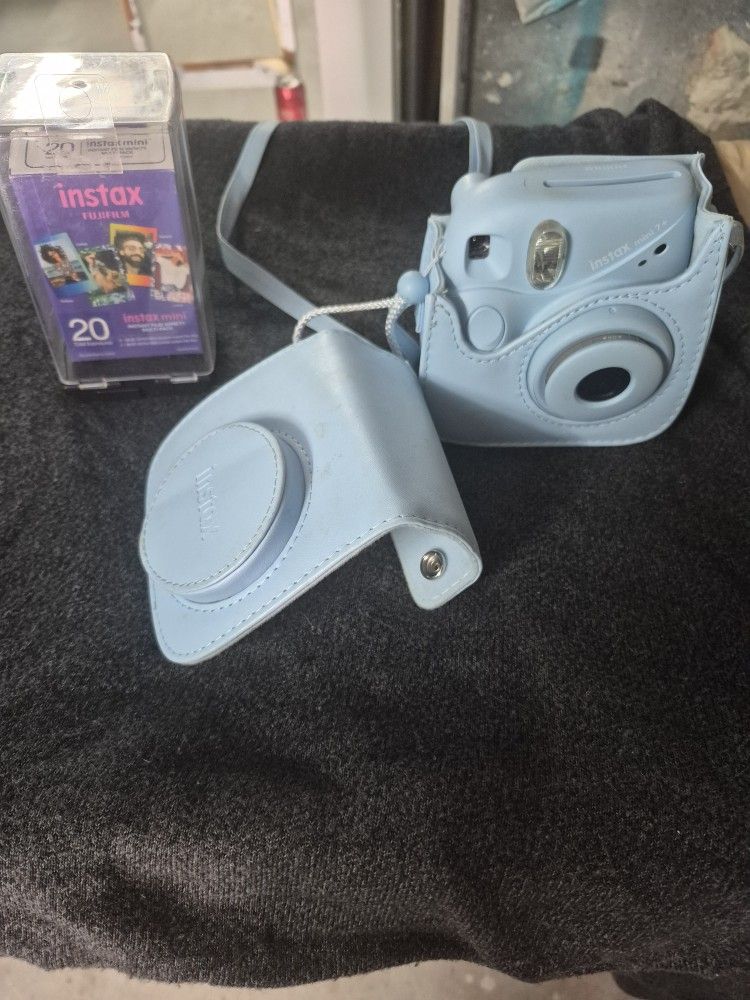 Instax Mini 7+ Bundle