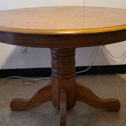 Round Dining Table 