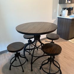 Kitchen table 