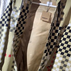 2x Burberry