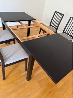 IKEA 2 Leaves Extendable Dining Table and 4 Chairs with New Seat Covers Very Good Condition