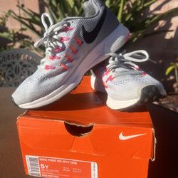 Nike’s Tennis Shoes