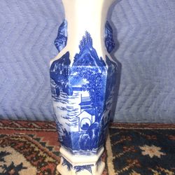 Chinese Antique Blue & White Porcelain Vase 
