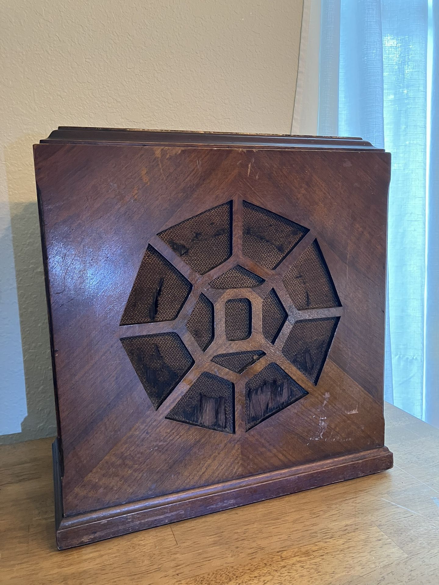 R&A Challenger-Standalone Speaker Cabinet