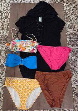 Womens MEDIUM swimsuit tops and bottoms + SMALL pool coverup