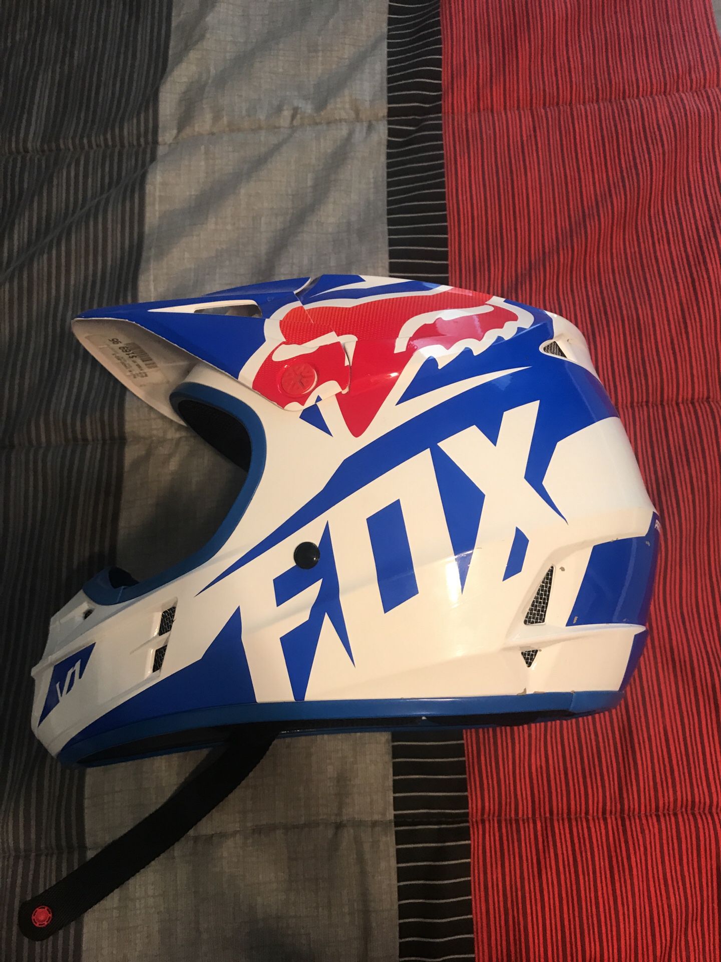 Fox dirt bike helmet small