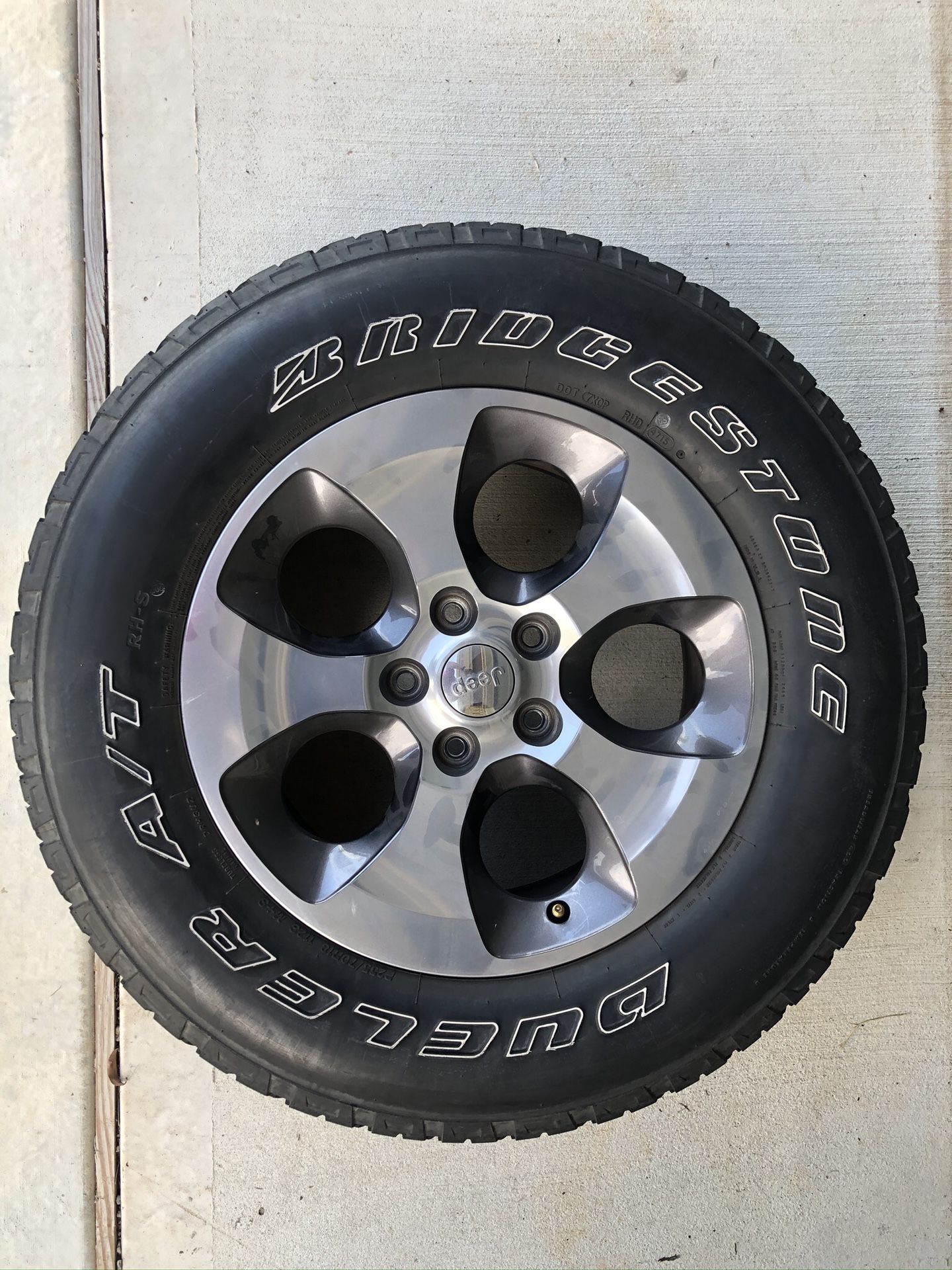 2016 Jeep Wrangler Sahara 18” Wheels and tires