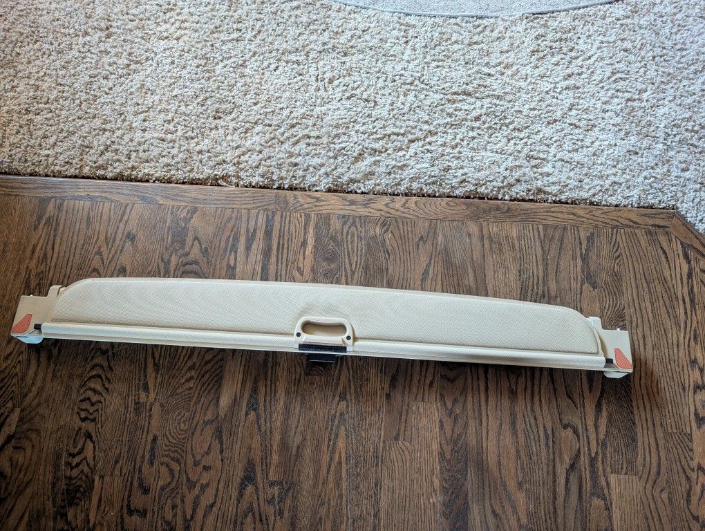 BMW X5 Retractable Cargo Cover