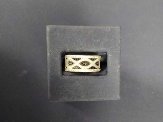 Women's Ring - Silver 5.7 grams Size 6.5