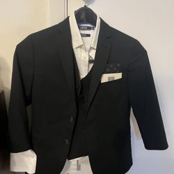 Men’s Wearhouse Boys Size 12 Suit / Izod White Button Down 
