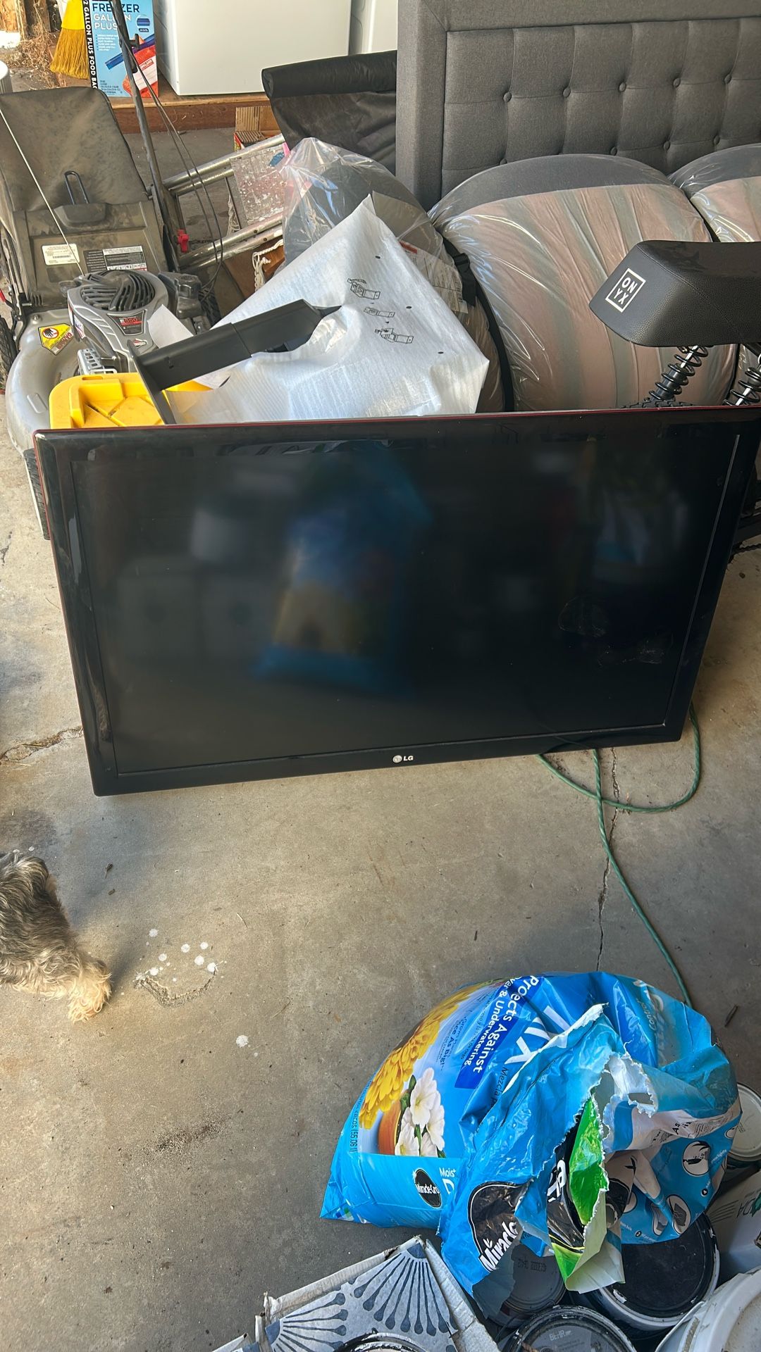 52” LG TV