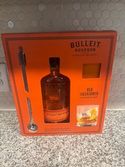 Bulleit Bourbon Old Fashioned Cocktail Kit
