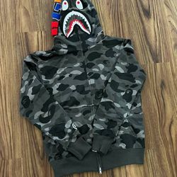 Bape Hoodie (XL/3XL)