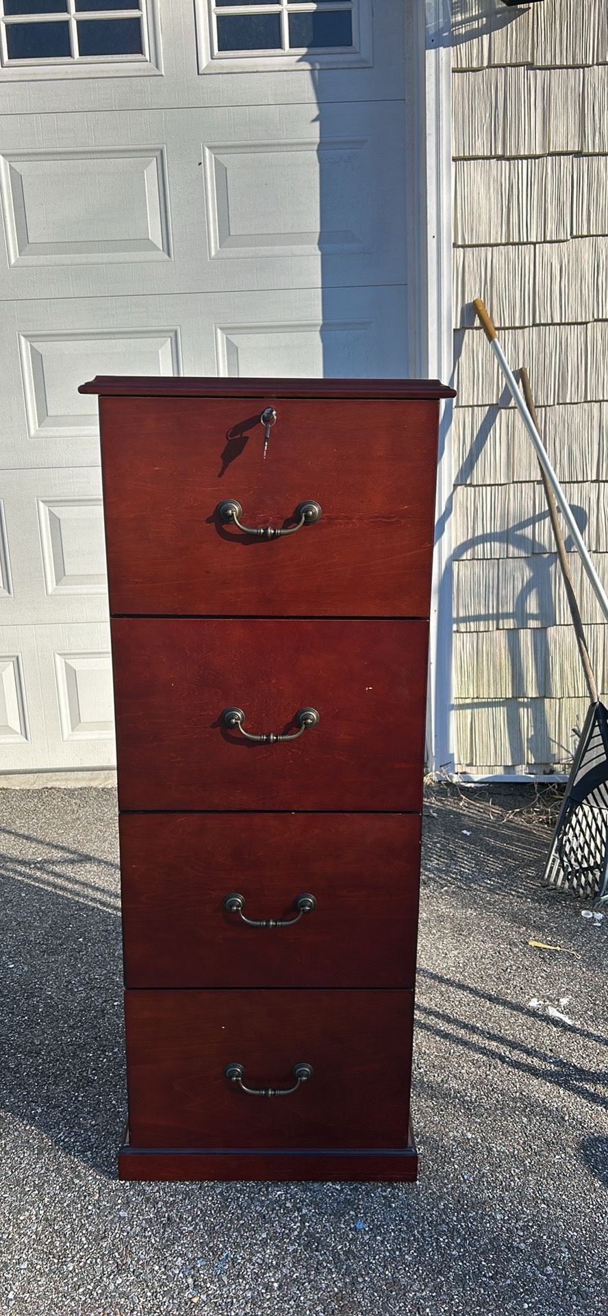 File Cabinet 🗄️ With Key 🔑