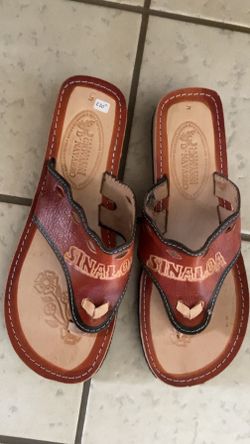 Women’s sandals 7.5