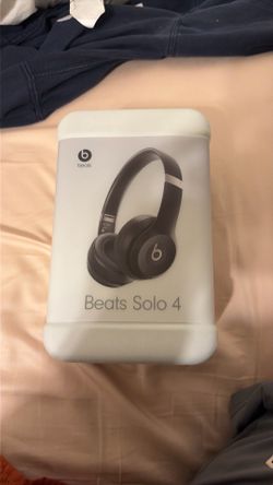 Beats Solo 4