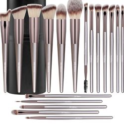 BS-MALL Makeup Brush Set 18 Pcs Premium Synthetic Foundation Powder Concealers Eye shadows Blush Makeup Brushes with black case (A-Champagne) 