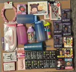 A lot of stuff everything for $80