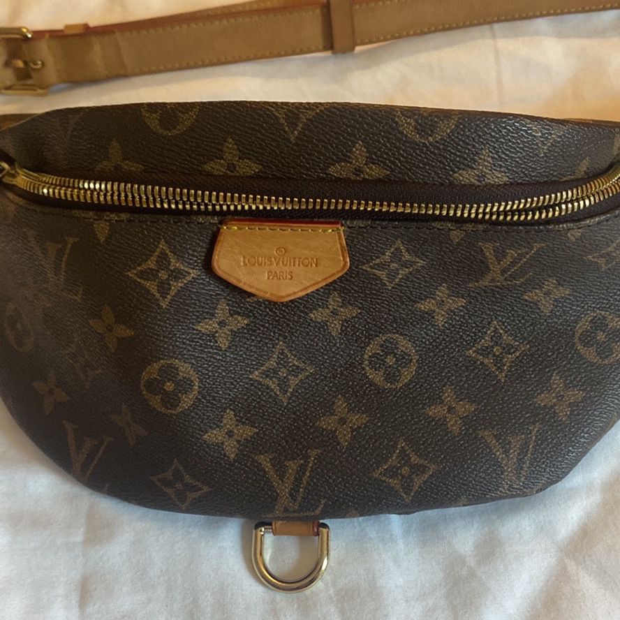 Authentic LV Bumbag $500 for Sale in Dallas, TX - OfferUp