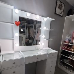 Makeup Vanity All Glass Top