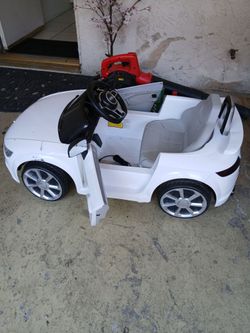 Power wheels with control