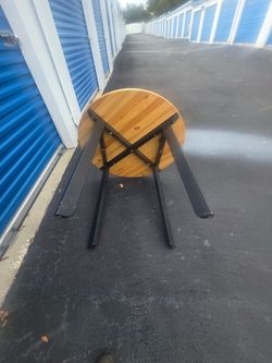 Round Wood Top Dining Table with Metal Legs