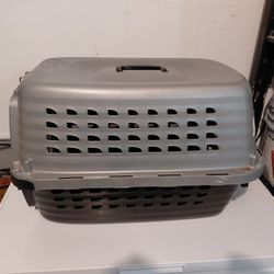 Pet Crate - Medium (24" X 16")
