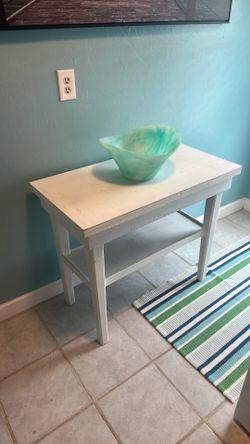 Table, wood 2 tier side table white