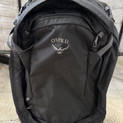 Osprey Roller Bag
