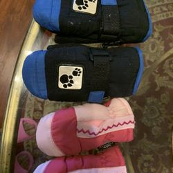 Winter Gloves 🧤 Size 2T Both 