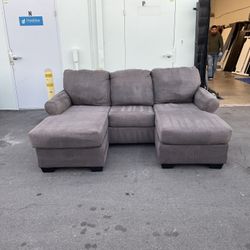 Sensational Sofa 🛋️
