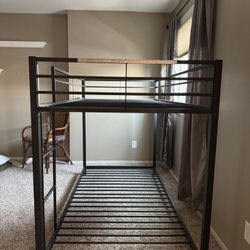 Twin metal bunk bed 