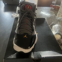 Jordan’s size 9