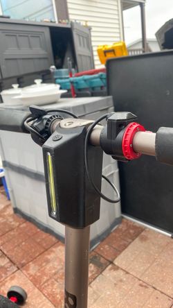 Razor electric scooter