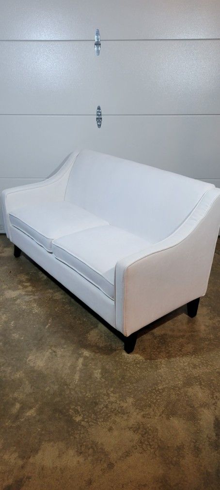 Sofa/Loveseat in White Fabric