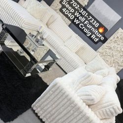 ✨️XL Sectional Sofas✨️ Furniture Queen Bedrooms, Dining Avail