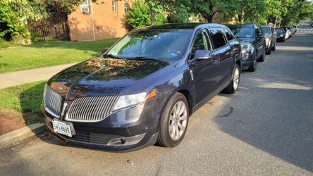 2014 Lincoln MKT