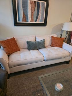 Sofa - Off White Cindy Crawford edition