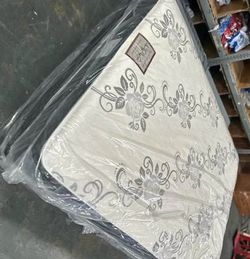 Deluxe brand Queen set