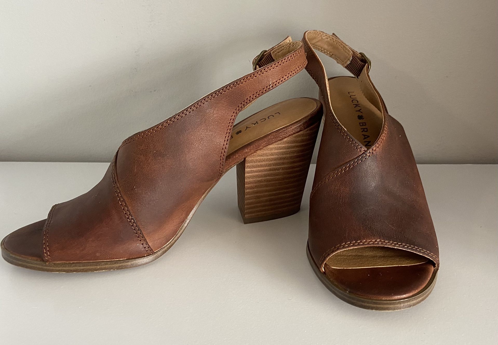 Brown lucky brand Ovrandie Peep toe heels 