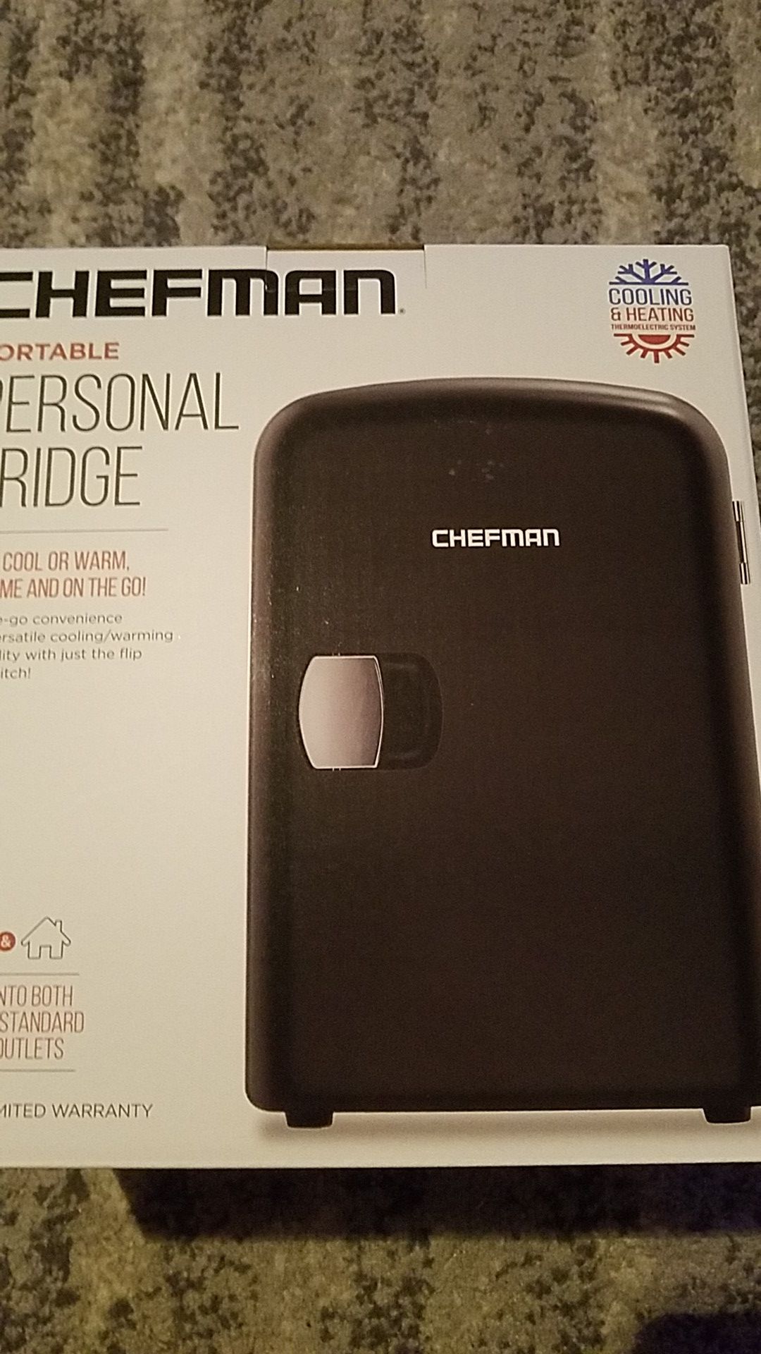 CHEFMAN PORTABLE PERSONAL FRIDGE