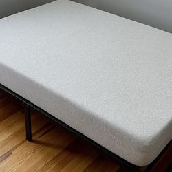 8” Memory Foam mattress Queen With Waterproof Cover