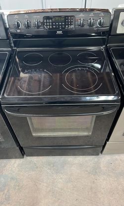 Kenmore Electric Glass‑Top Range – Black, Warming Drawer