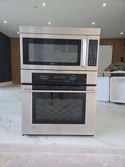 Oven / microwave combo