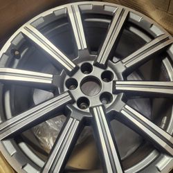 2019 Audi Q7 Wheels(4) 