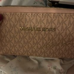 New Never Used Blush Colored Zippered Wallet