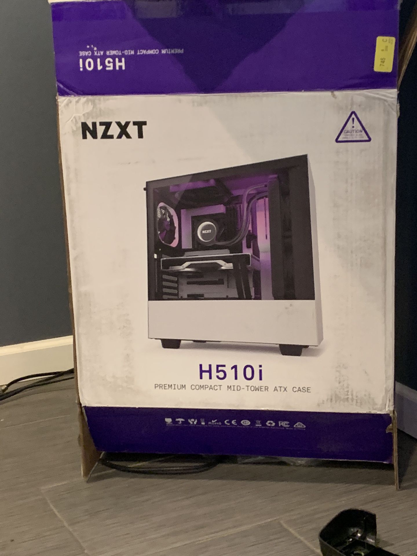 MidTower NZXT H510i case with parts