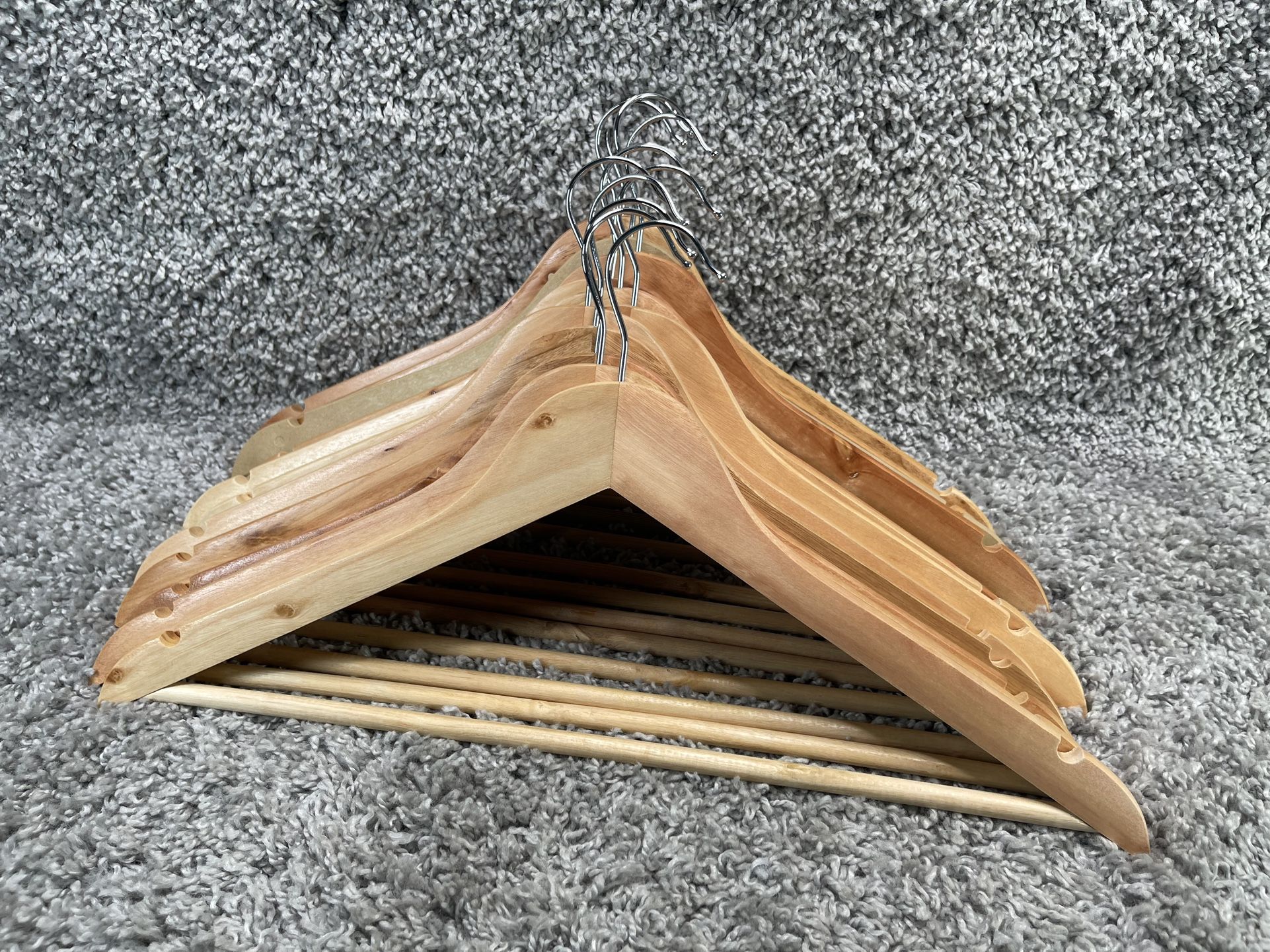 12 Pk Wood Hangers